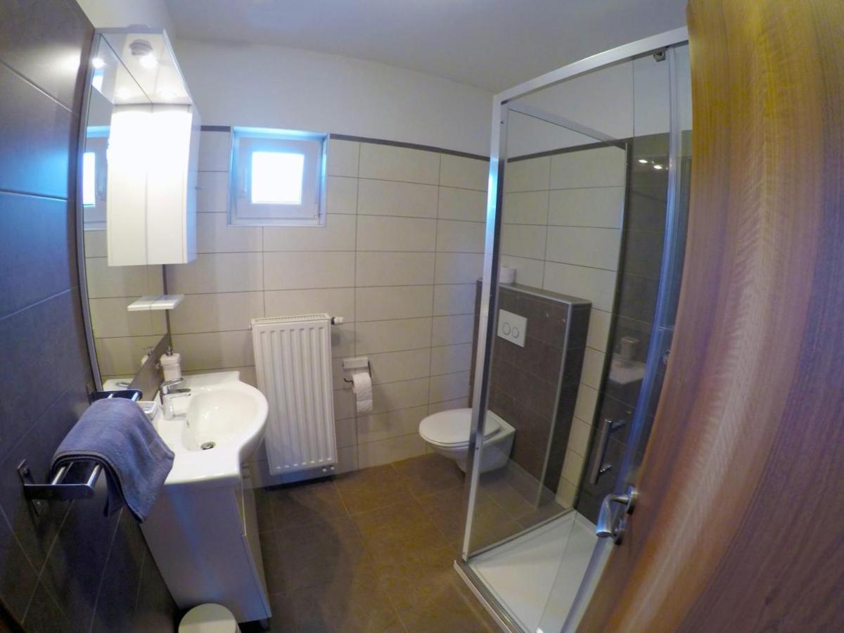 Apartments And Rooms Rea Свети-Мартин-на-Мору Экстерьер фото