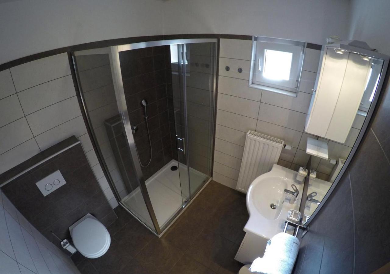 Apartments And Rooms Rea Свети-Мартин-на-Мору Экстерьер фото