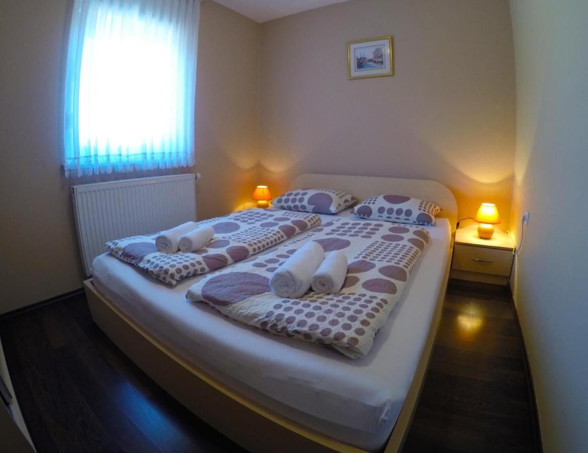 Apartments And Rooms Rea Свети-Мартин-на-Мору Экстерьер фото